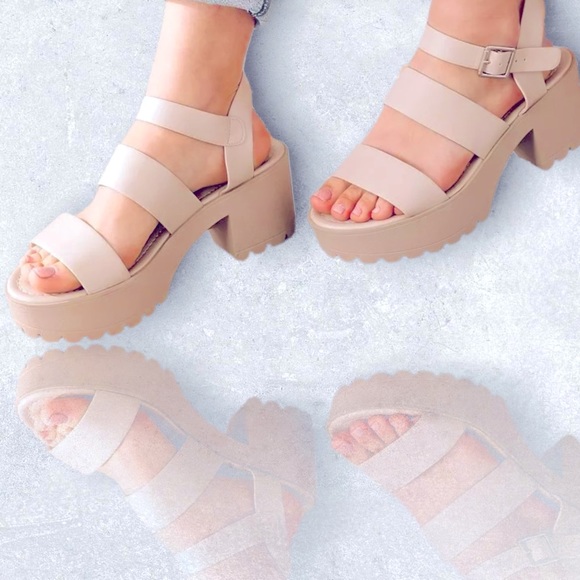 Best Seller! Soda Account Nude Lug Sole Heeled Sandal 9 - Picture 5 of 5